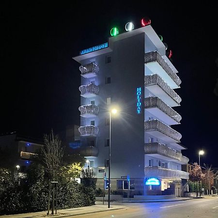 Appart-Hotel Holiday Lignano Sabbiadoro Eksteriør bilde