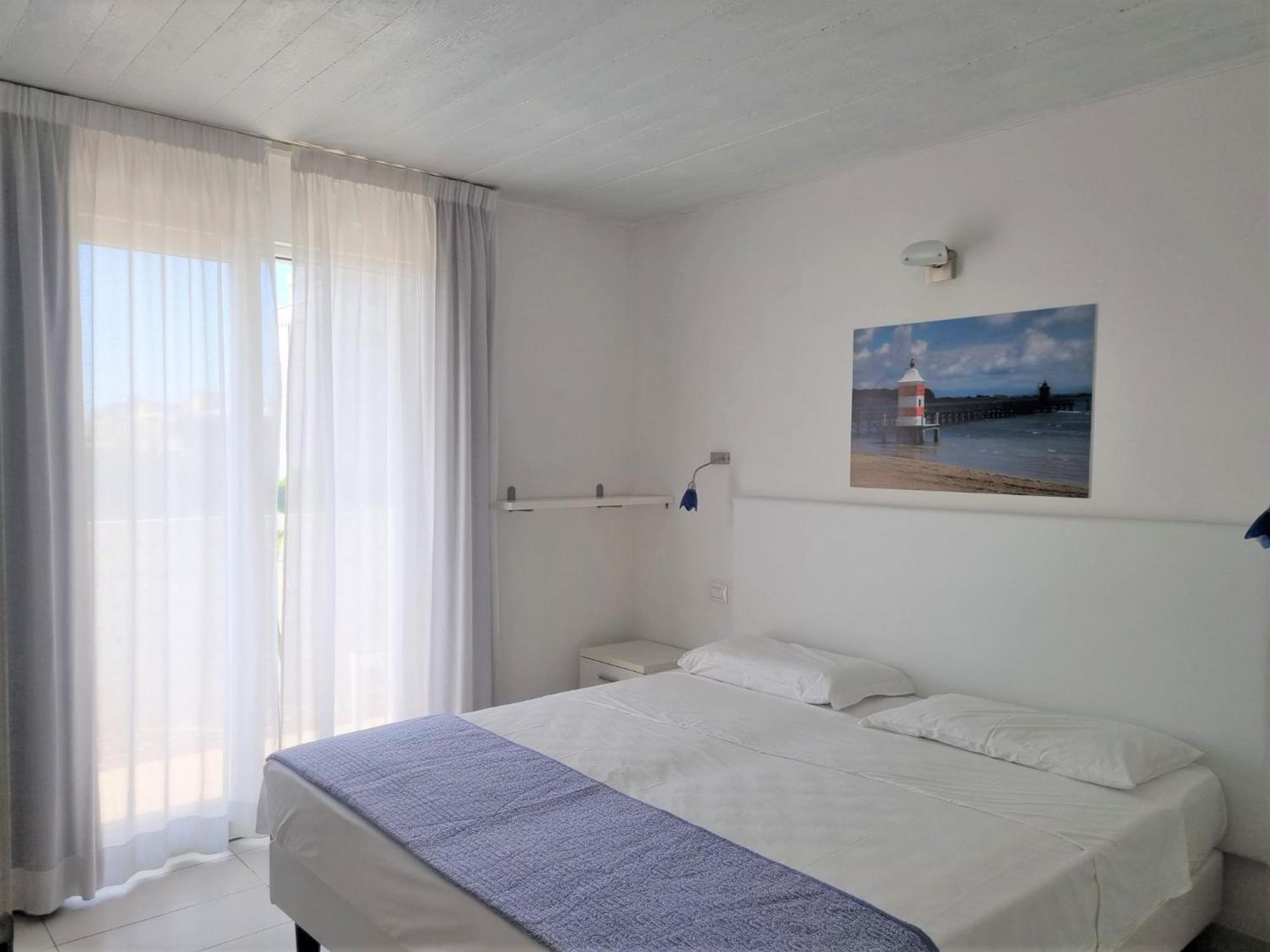 Appart-Hotel Holiday Lignano Sabbiadoro Eksteriør bilde