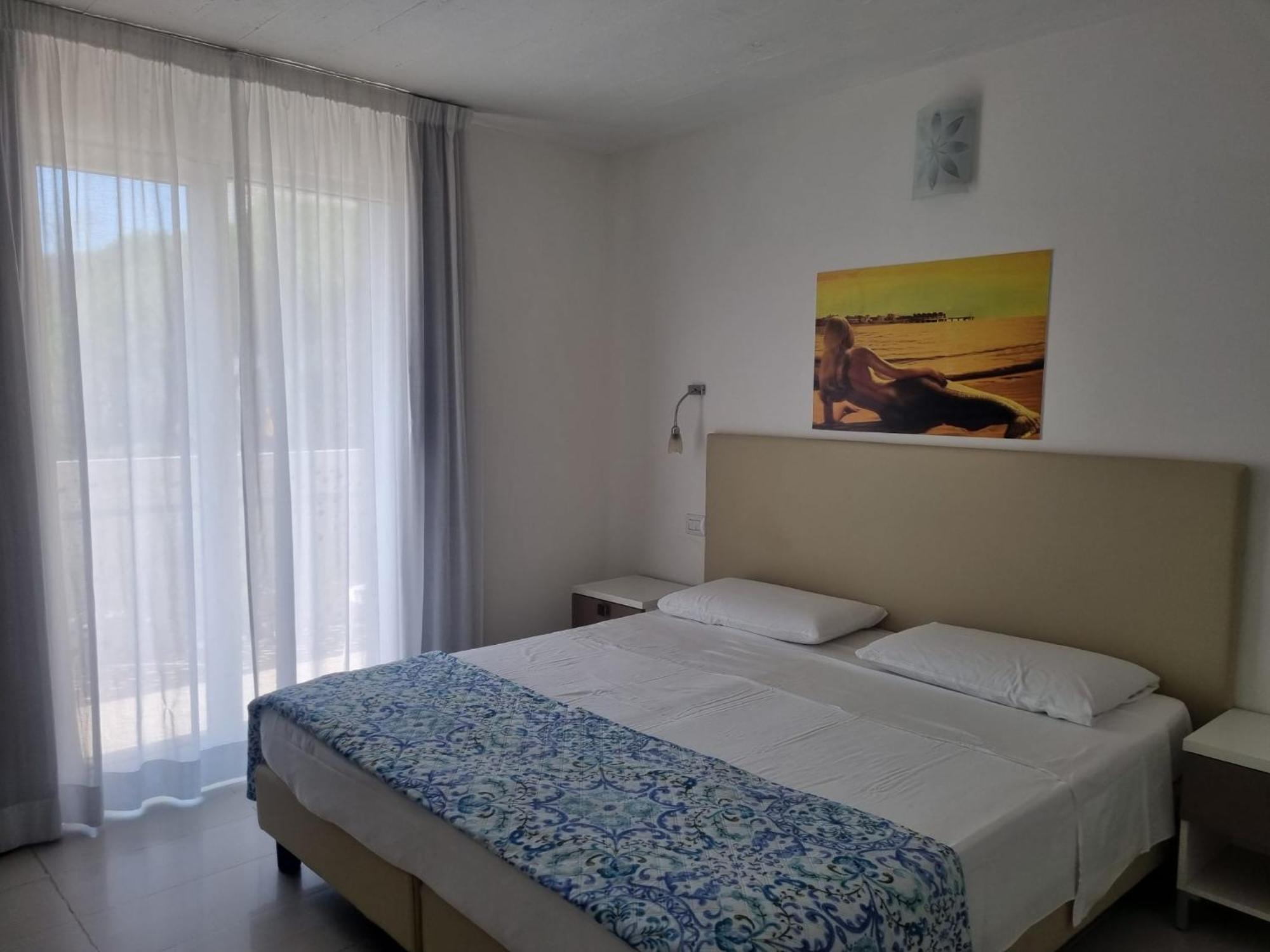 Appart-Hotel Holiday Lignano Sabbiadoro Eksteriør bilde