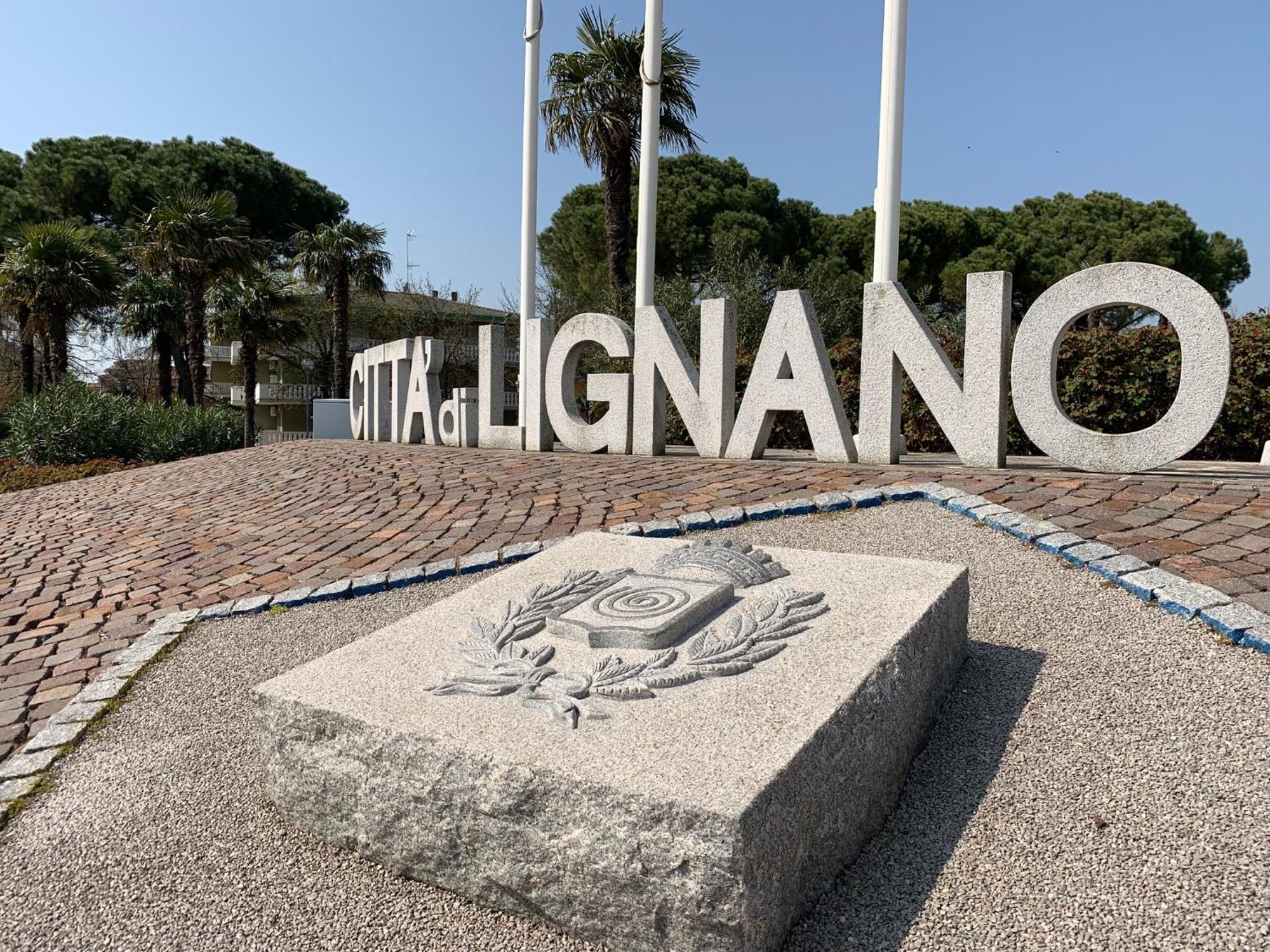 Appart-Hotel Holiday Lignano Sabbiadoro Eksteriør bilde