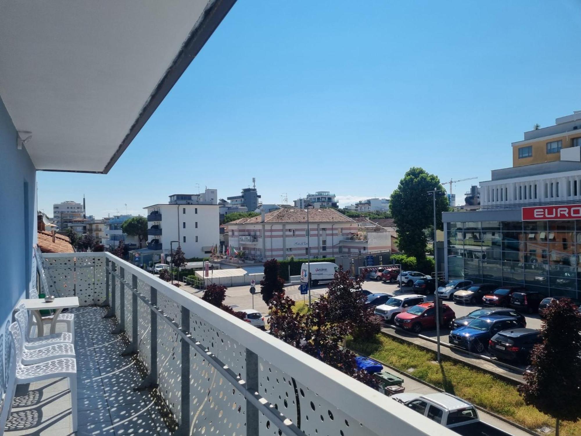 Appart-Hotel Holiday Lignano Sabbiadoro Eksteriør bilde