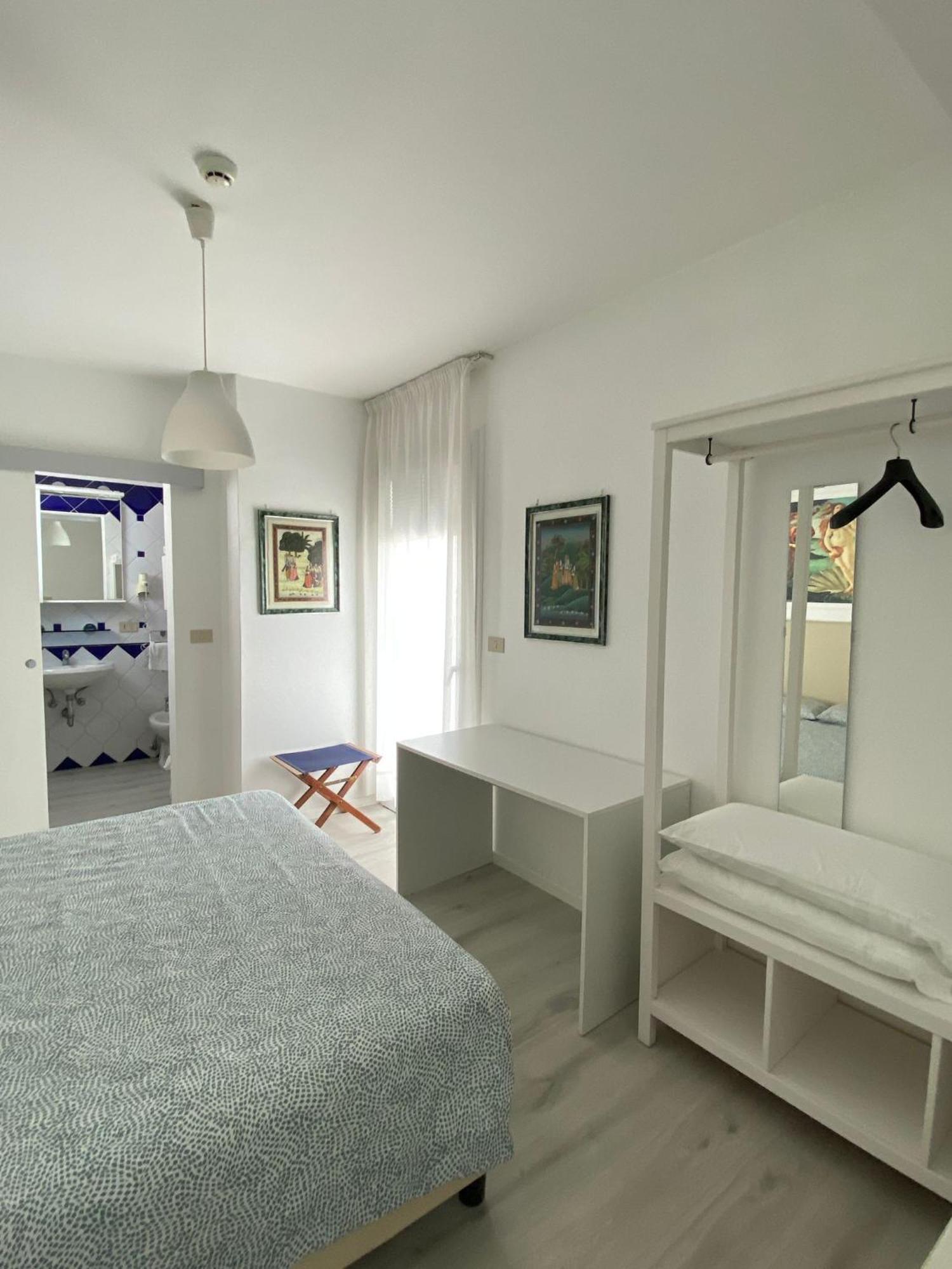 Appart-Hotel Holiday Lignano Sabbiadoro Eksteriør bilde